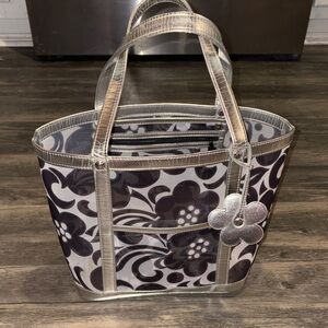 Vera Bradley Mesh beach bag - black white flowers